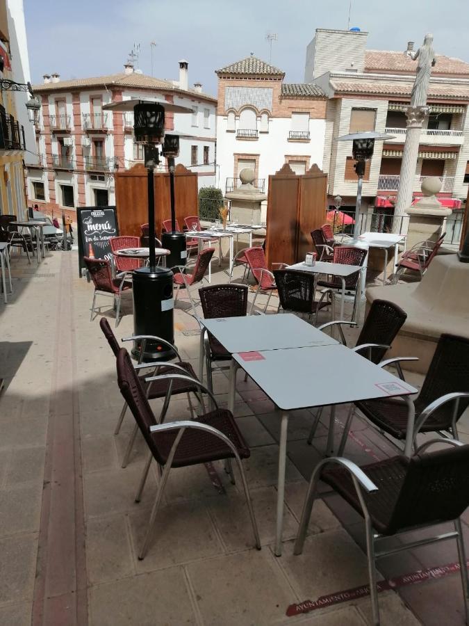 Hospedium Dlj Hostal Tematico Desde La Juderia Arjona Eksteriør bilde