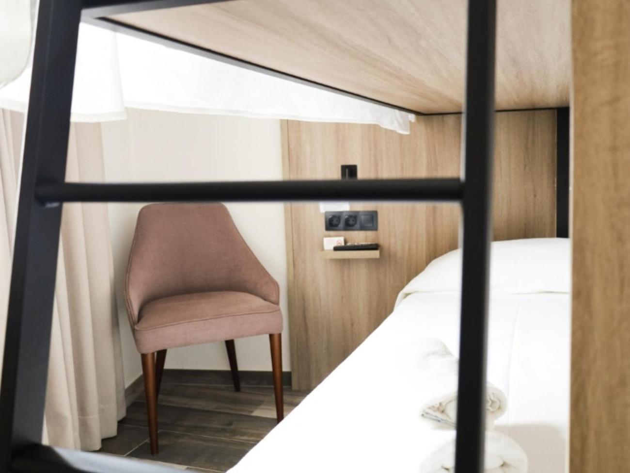 Hospedium Dlj Hostal Tematico Desde La Juderia Arjona Eksteriør bilde